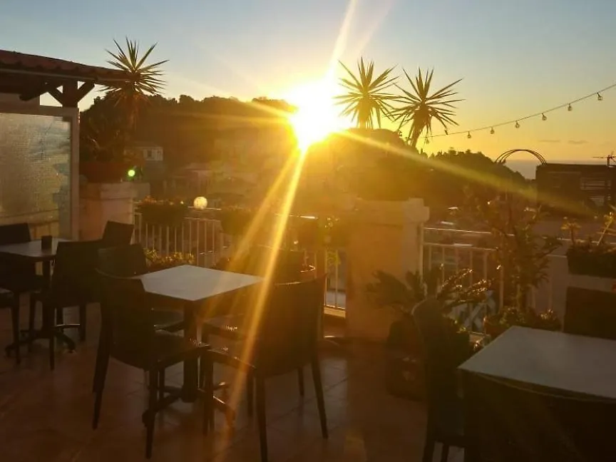 Taormina Center Hostel: Private Room with Terrace